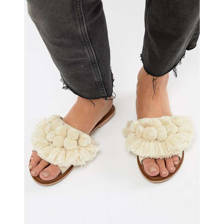 Boohoo Pom and Trim Flat |