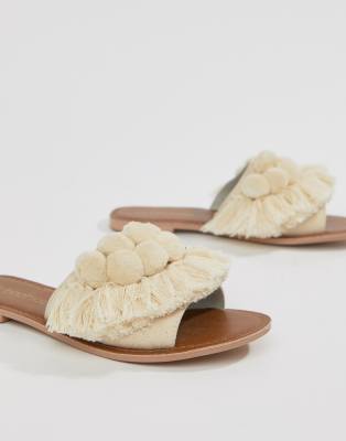 boohoo pom pom sandals