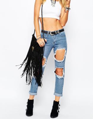 boohoo ripped jeans