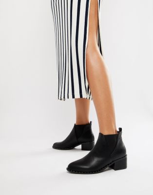 boohoo chelsea boots