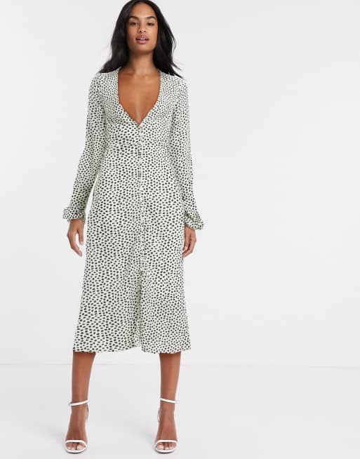 Boohoo – Sukienka maxi w groszki zapinana na guziki | ASOS