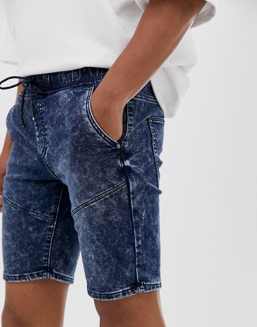 BoohooMAN - Pantaloncini di jeans con coulisse lavaggio acido-Blu