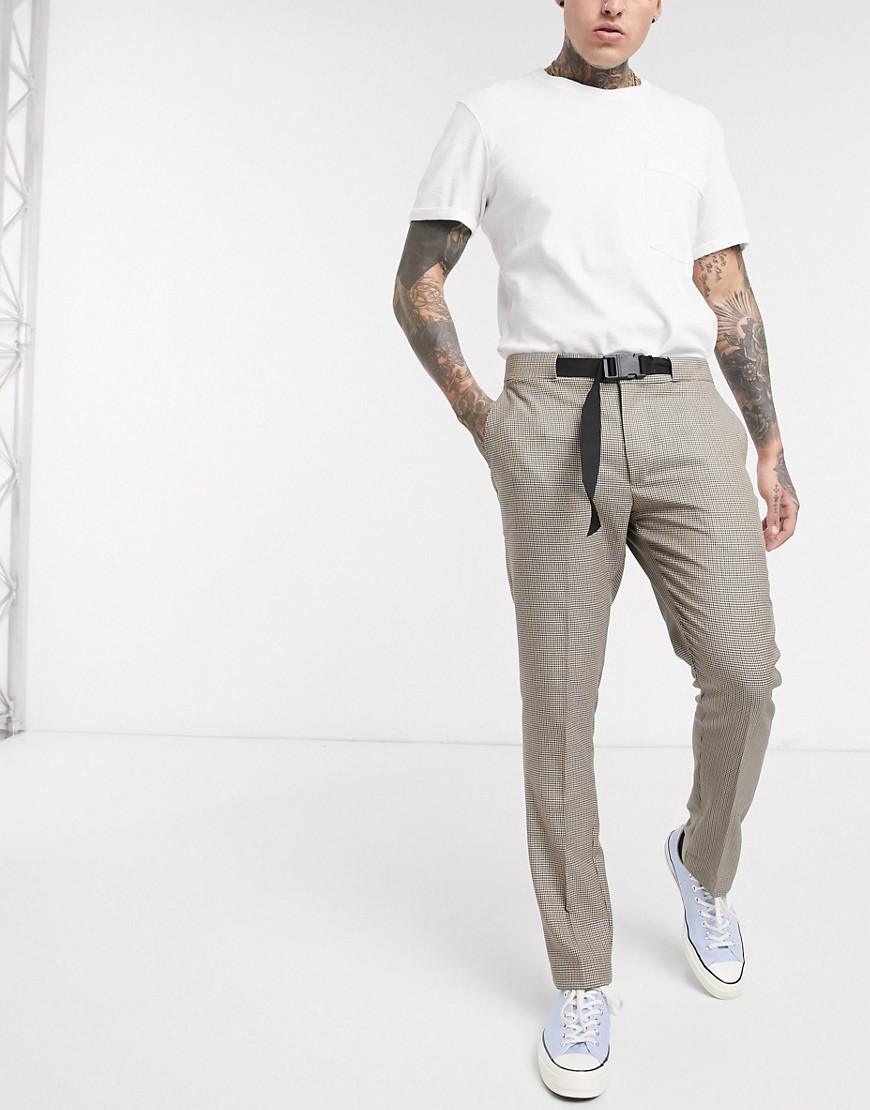boohooMAN - Pantaloni eleganti marroni a quadretti con fibbia in vita-Marrone