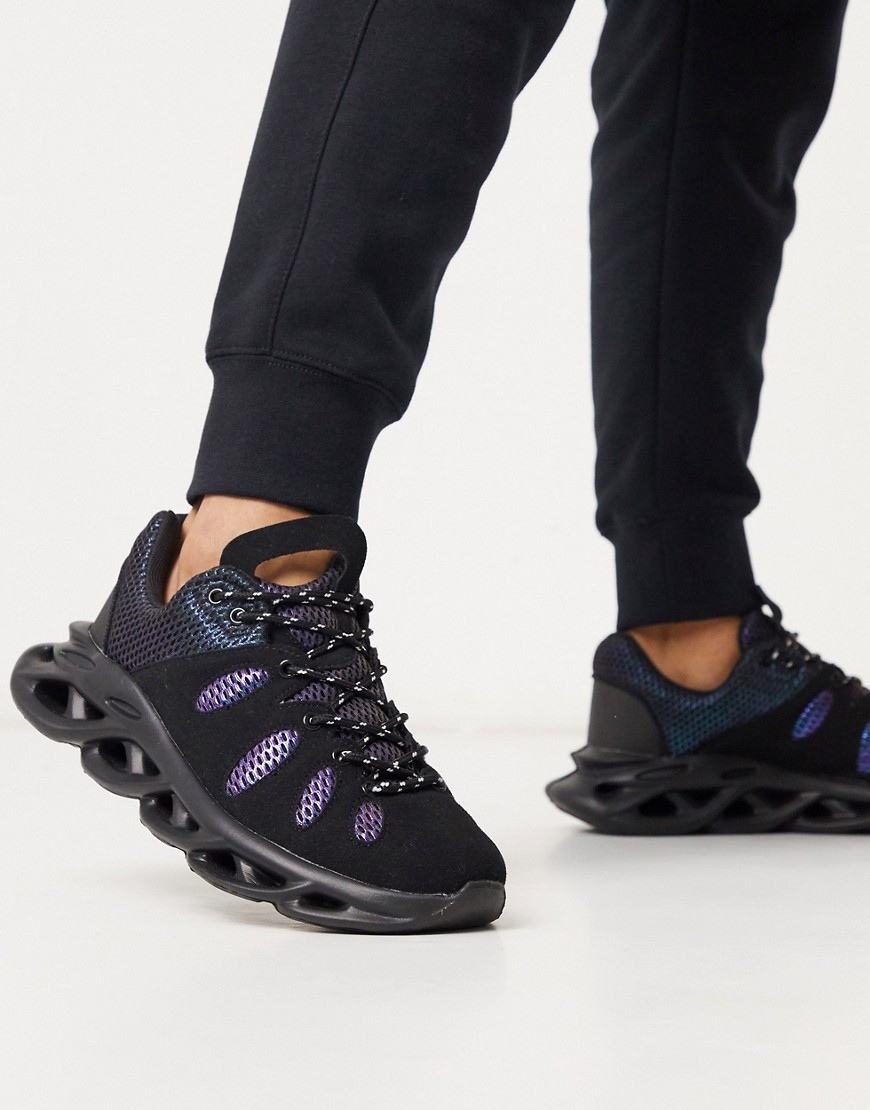 boohooMAN - Sneakers in rete nera iridescente con suola spessa-Nero