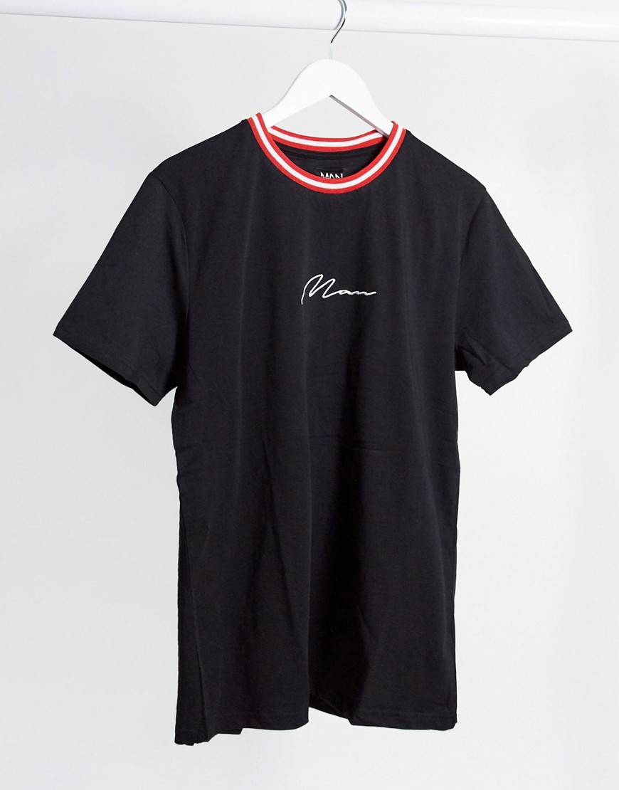 BoohooMAN - T-shirt con scritta Man e collo a coste nera-Nero