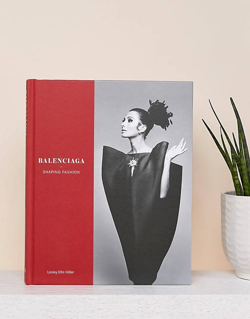 Book of Balenciaga