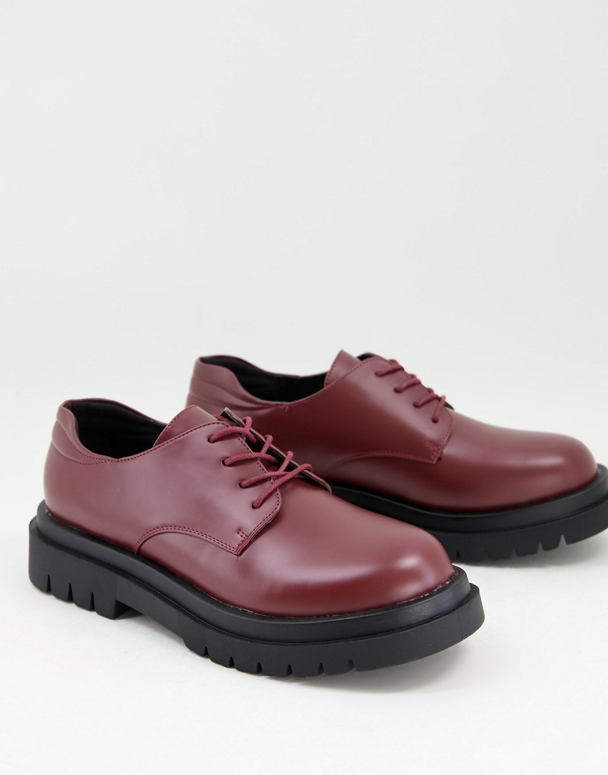 фото Бордовые туфли из искусственной кожи на шнуровке и толстой подошве truffle collection-красный