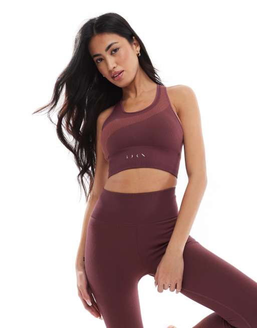 Born Living Yoga - Aila - Reggiseno sportivo senza cuciture color barbabietola con imbottitura rimovibile