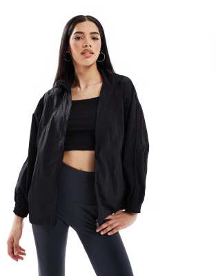 Born Living Yoga - Amara - Stylishe Windjacke in Schwarz