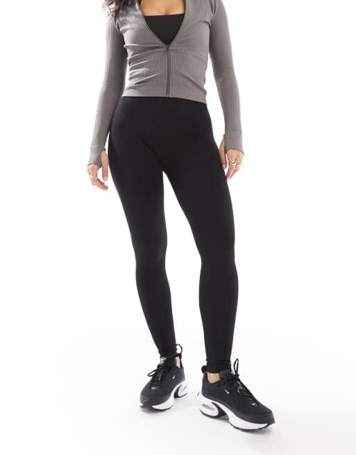 Born Living Yoga – Dandara – Nahtlose Leggings in Schwarz