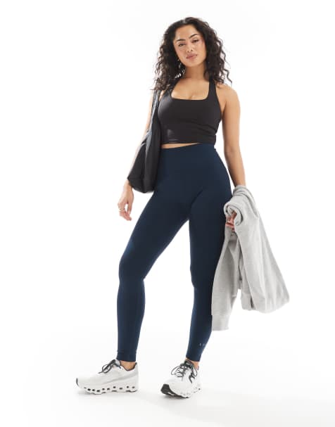 Born Living Yoga - Kamay - Naadloze legging in 'sailor' blauw - view 1