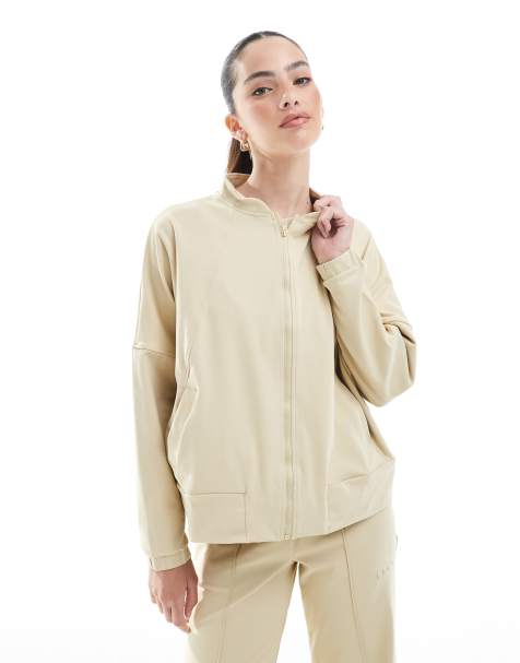 Born Living Yoga – Leila – Gemütliche Jacke in Beige - view 1