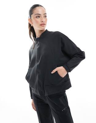 Born Living Yoga - Leila - Gemütliche Jacke in Schwarz
