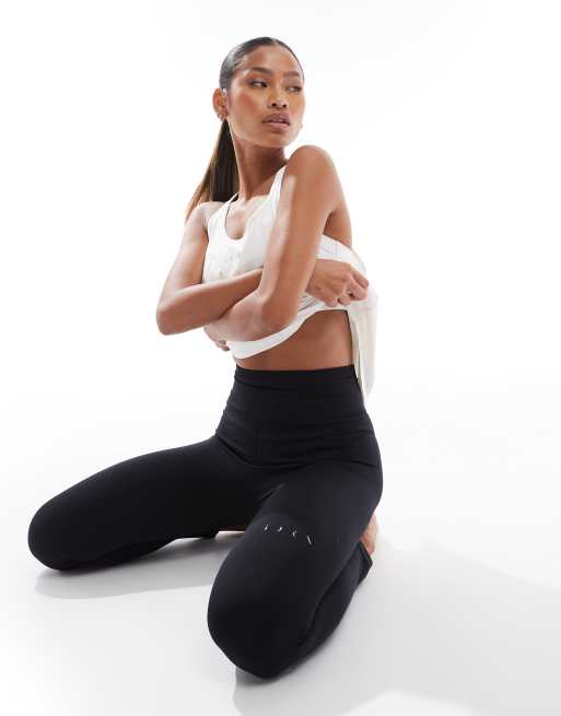 Born Living Yoga - Nina - Naadloze legging in zwart
