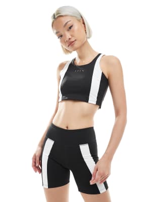 Born Living Yoga - Vindi - Shorts in Schwarz/Weiß-Bunt