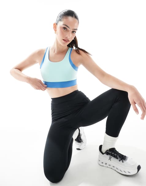 Born Living Yoga – Xenia – Wendbarer Sport-BH in Welle/Seladonblau mit hoher Stützfunktion - view 1