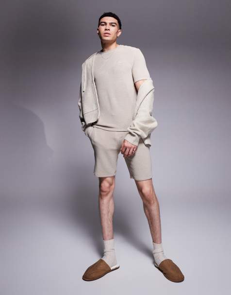 BOSS – Bodywear – Ljusbeige, ribbat set med t-shirt och shorts i regular fit med logga - view 1