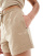 Thumbnail 1 van 5