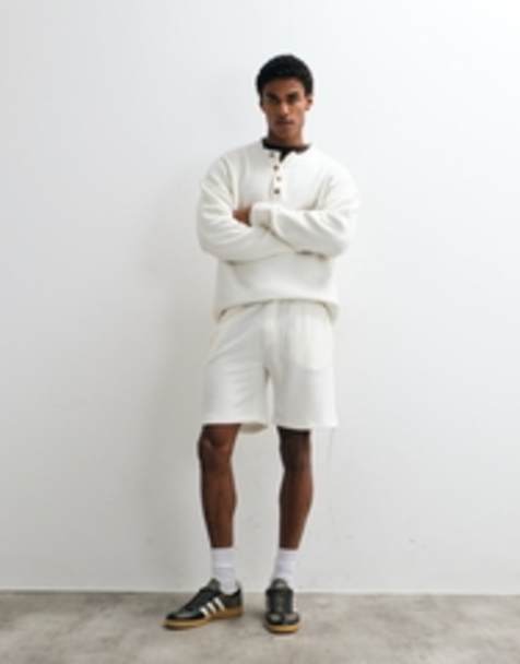 BOSS Bodywear - shorts de conjunto estructurados en blanco roto - view 1