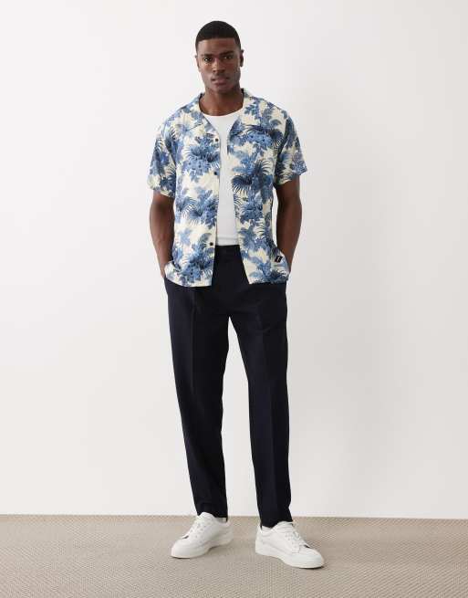 Boss - Chemise d'ensemble avec col à revers et imprimé feuilles sur l'ensemble - Crème et bleu, 2 de 5