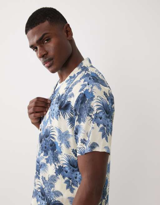 Boss - Chemise d'ensemble avec col à revers et imprimé feuilles sur l'ensemble - Crème et bleu, 4 de 5
