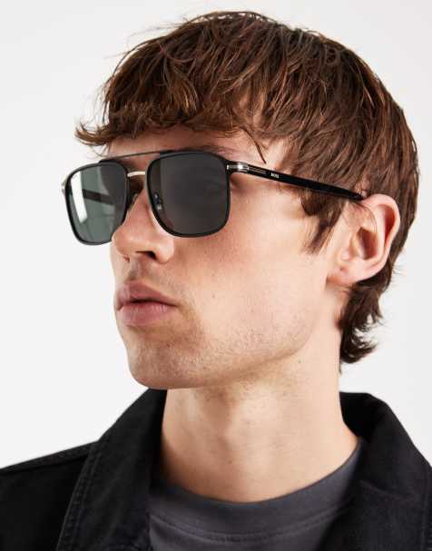 BOSS – Eckige Sonnenbrille in Mattschwarz und Gold - view 1