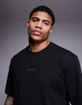 [BOSS Green] BOSS Green 10 central logo t-shirt oversized fit in black S black