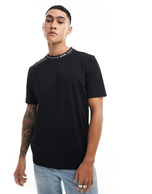 BOSS Green T shirt nera con fettuccia del logo sul collo ASOS