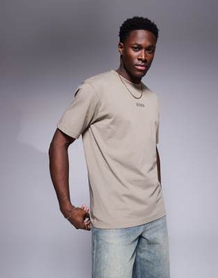 BOSS Green – Zielony T-shirt oversize z logo na środku - view 1
