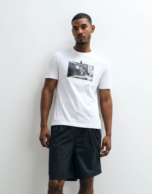 BOSS Orange - Camiseta blanca con estampado gráfico, 2 de 5