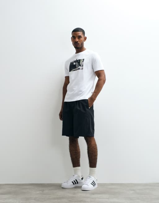 BOSS Orange - Camiseta blanca con estampado gráfico, 3 de 5