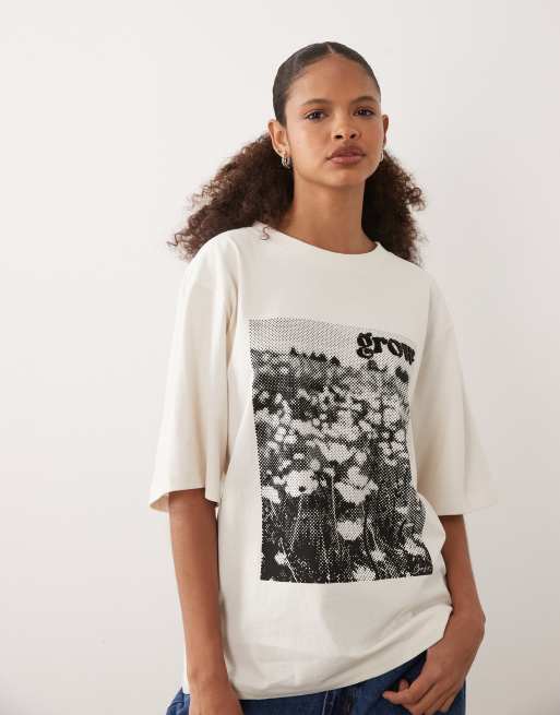 BOSS Orange - Camiseta color crema con estampado floral