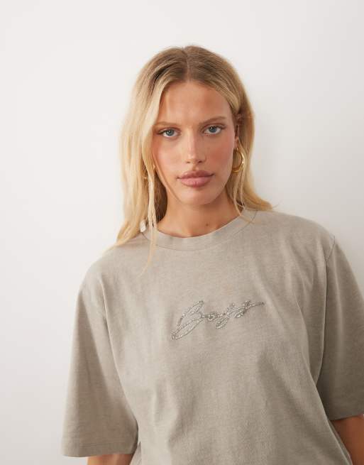 BOSS Orange - camiseta con logotipo en script en caqui claro