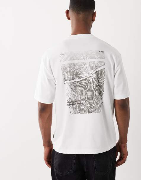 BOSS Orange – Citylights – T-Shirt in Weiß mit Print auf der Brust - view 1
