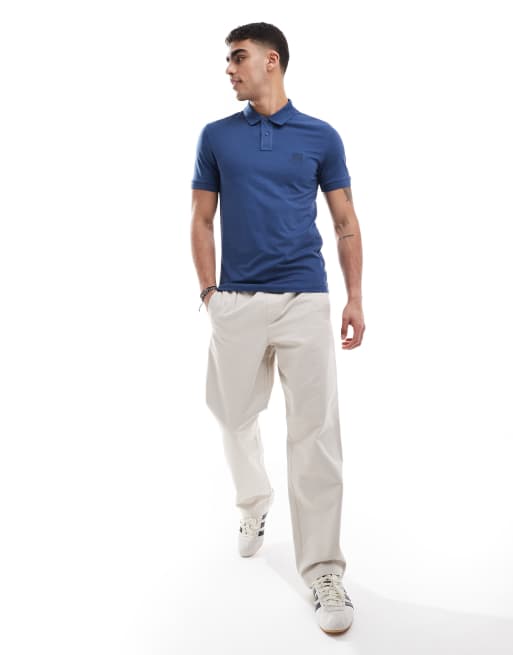 BOSS Orange – Passenger – Pikee-Poloshirt in Mittelblau mit schmalem Schnitt und Markenzeichen, 4 von 4