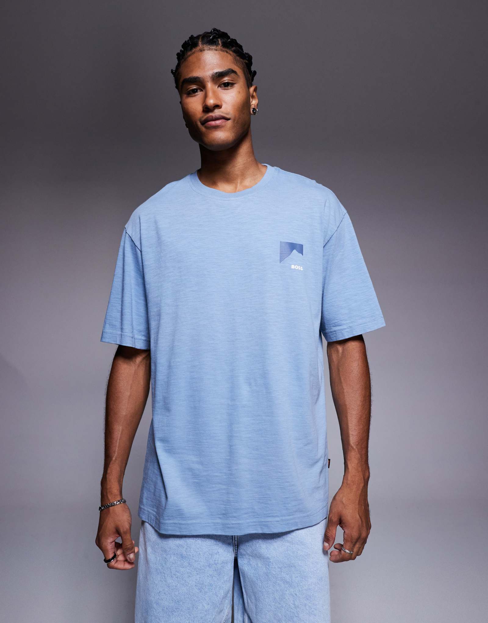 Футболка Boss Orange polar regular fit с принтом на спине светло-голубого цвета