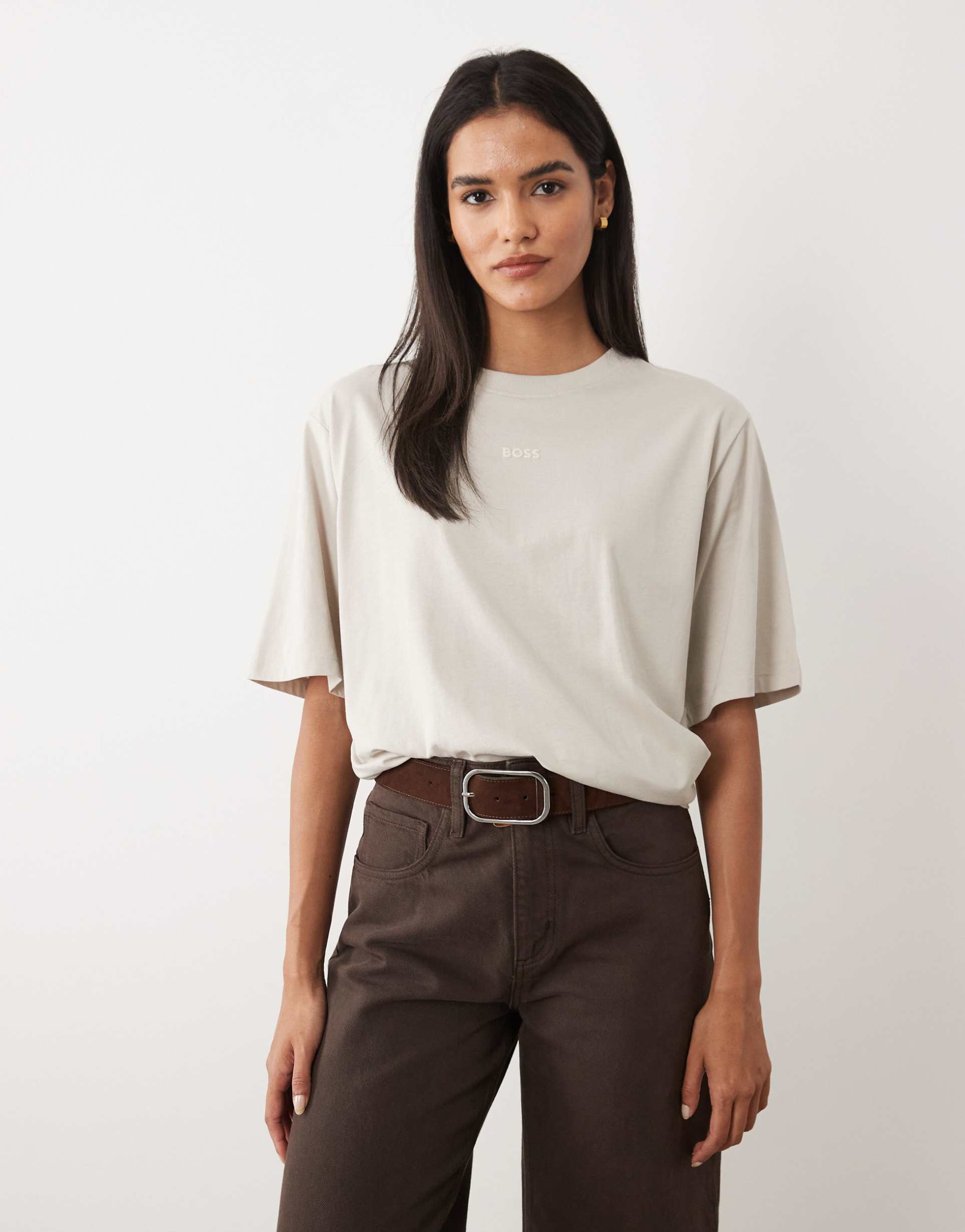 boss orange t-shirt with logo text in light beige