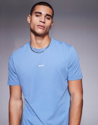 BOSS Orange – TChup – Jasnoniebieski luźny T-shirt z logo na środku - view 1