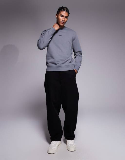 BOSS Orange – WeSmallcrew – Relaxed Fit Sweatshirt in Dunkelgrau mit mittigem Logo, 2 von 5