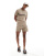Thumbnail 4 van 4