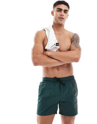 BOSS Swimwear octopus swim shorts in forest green φωτογραφία