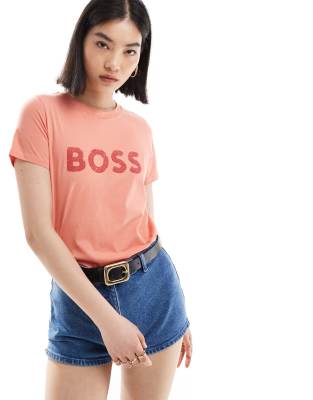 BOSS - T-Shirt in verwaschenem Rot mit farblich abgestimmtem Logo-Orange