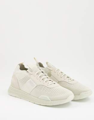 boss titanium runn white