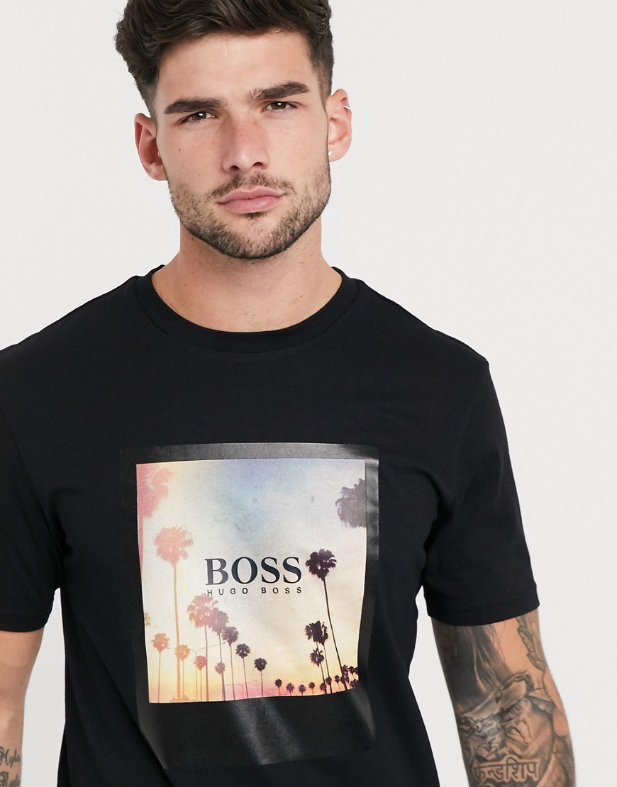 BOSS - Tsummer 4 - T-shirt met grafische print in zwart