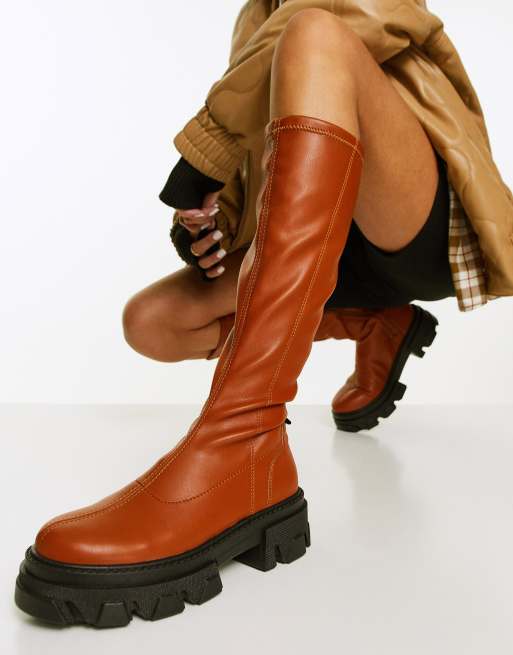 Botas altas color tostado con suela gruesa Tate de Topshop