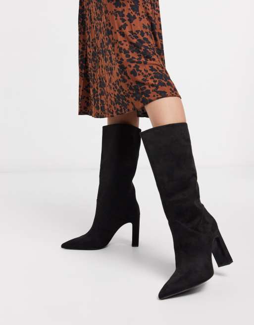 Botas altas de antelina en negro de Mango