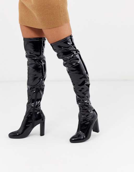 Botas altas de charol de Glamorous ASOS