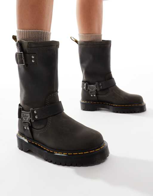 martens Botas altas marrones sin cierres de cuero Anistone de Dr. Martens Fenua environnementShops