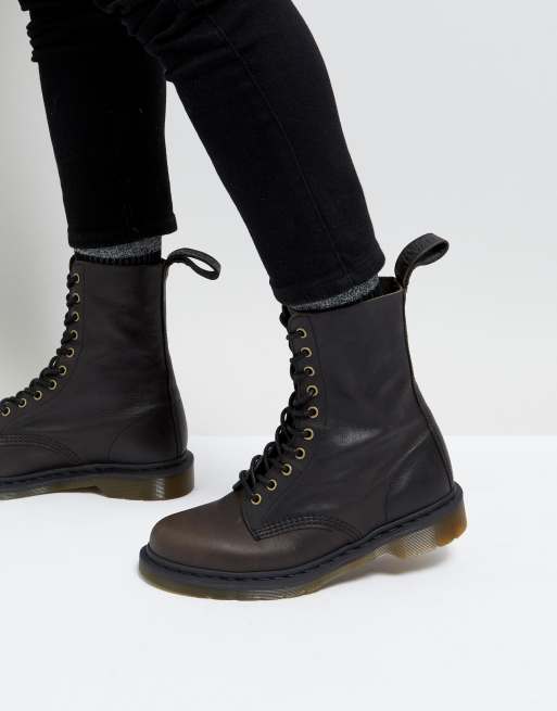 global Gracias por tu ayuda Contento Botas altas negras con 10 ojales de Dr. Martens | ASOS