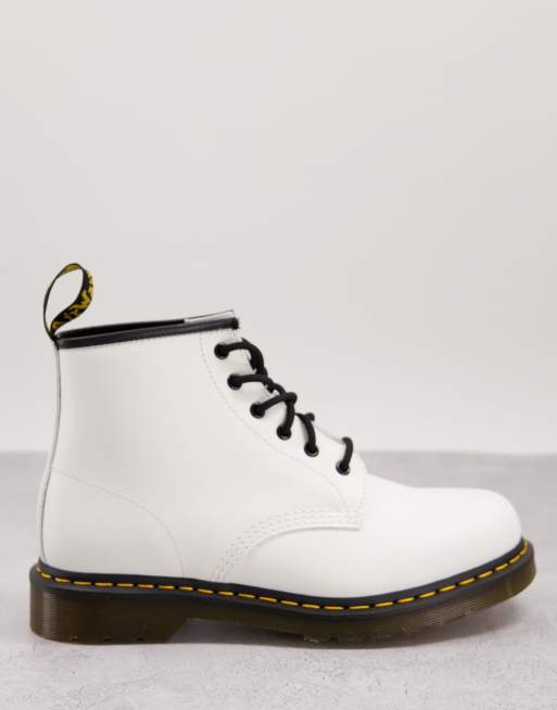 Dr martens blancas para hombre sale